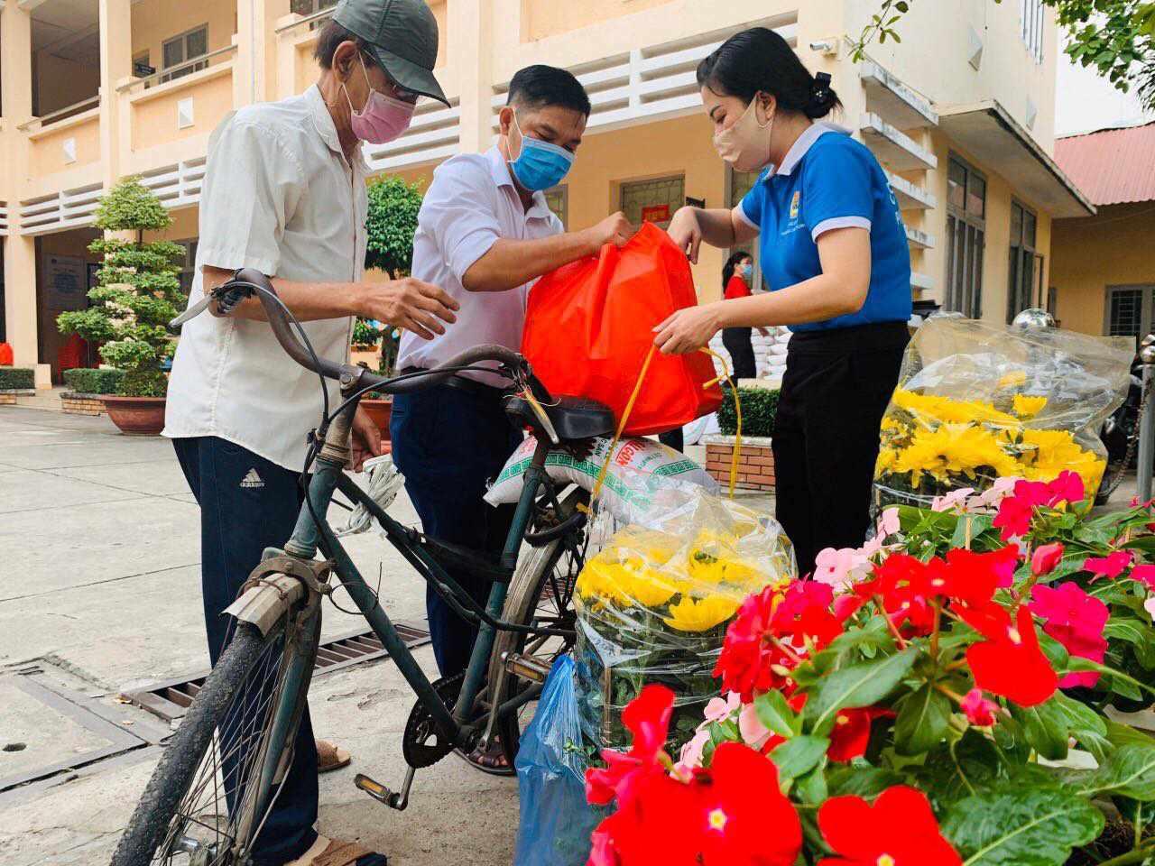 "Phiên chợ 0 đồng" đến với người dân TP Thủ Đức ngày cận Tết