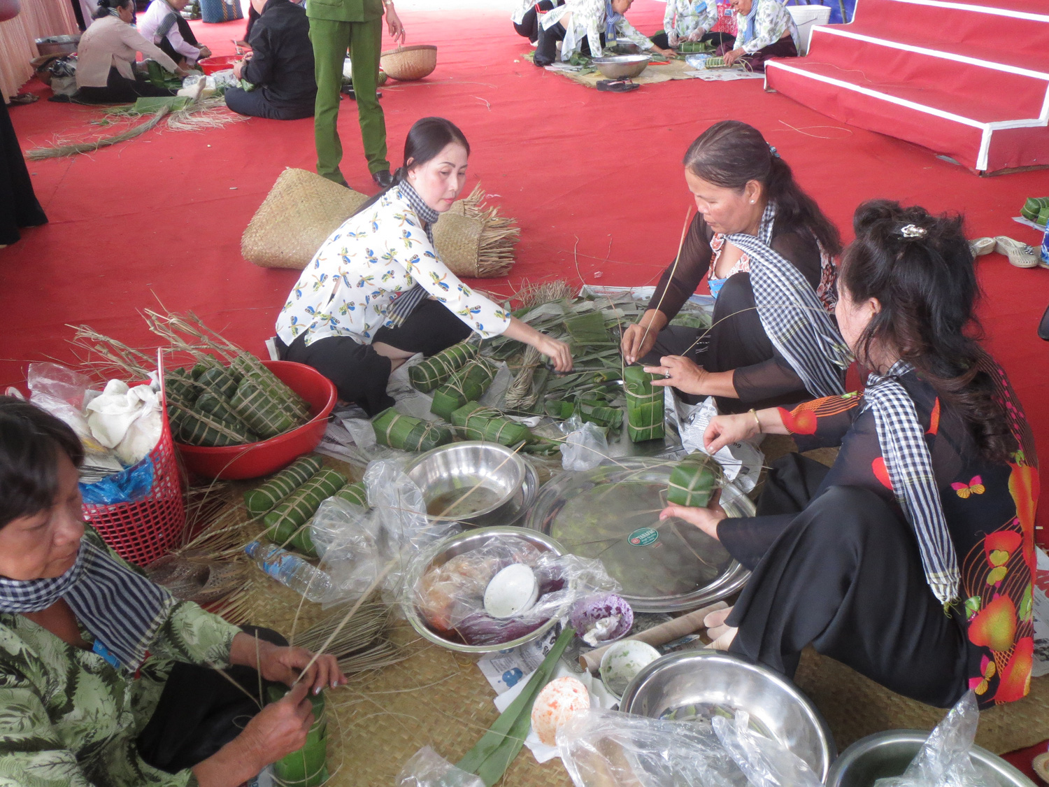 B&agrave;i dự thi L&agrave;m b&aacute;o c&ugrave;ng B&aacute;o Người Lao Động: Nhớ da diết phong vị Tết xưa - Ảnh 3.