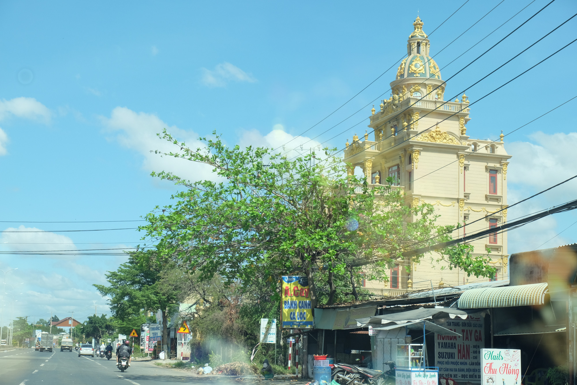 Lật lại vụ án Thiện Soi cùng độ khủng của căn biệt thự dát vàng - Ảnh 2.