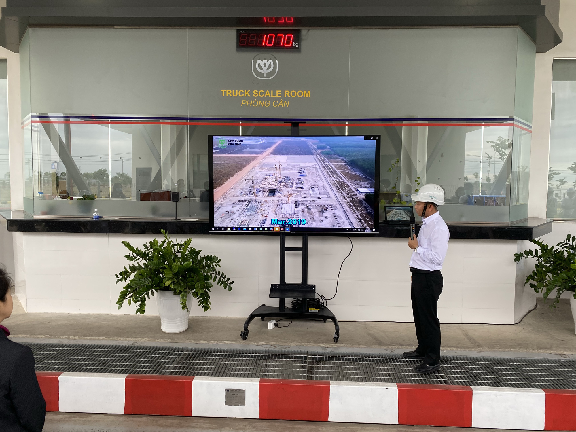 Nh&agrave; m&aacute;y thức ăn chăn nu&ocirc;i hiện đại nhất thế giới ở B&igrave;nh Phước chỉ c&oacute; 38 nh&acirc;n c&ocirc;ng - Ảnh 1.