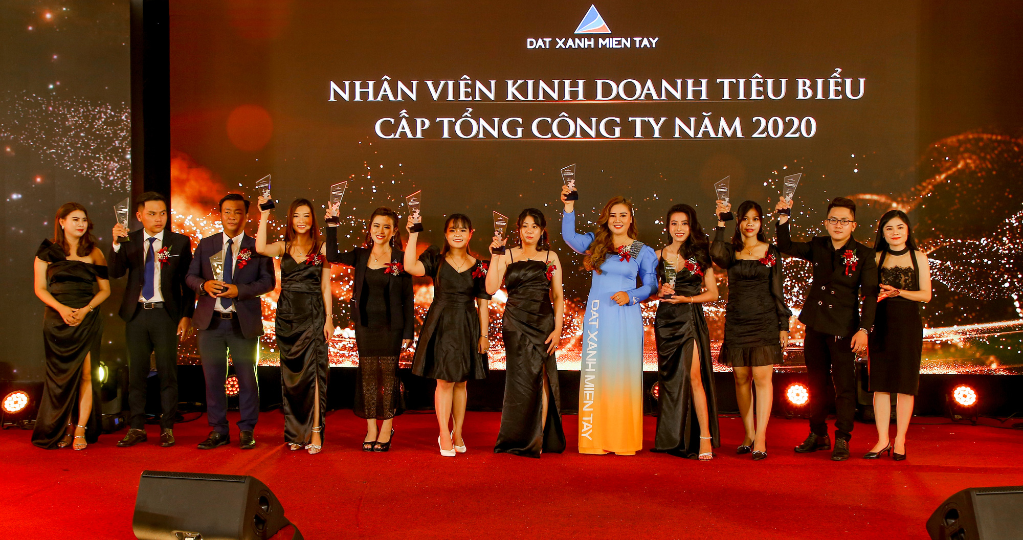 Đất Xanh Miền Tây: Hành trình 3 năm và câu chuyện về giữ chân nhân tài - Ảnh 4.