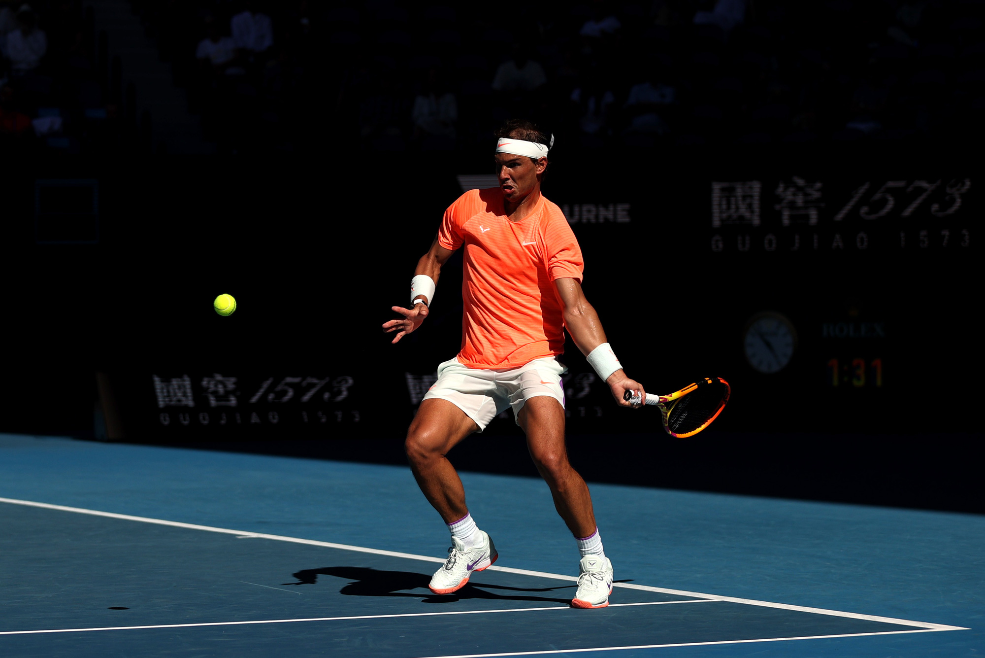Nadal khởi đầu su&ocirc;n sẻ trong h&agrave;nh tr&igrave;nh ph&aacute; kỷ lục Grand Slam - Ảnh 1.