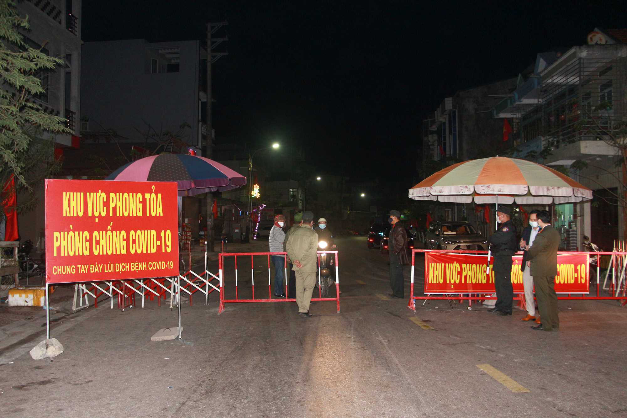 47 hộ d&acirc;n ở TP Hạ Long được gỡ lệnh phong tỏa tạm v&agrave;o ng&agrave;y 30 tết - Ảnh 3.