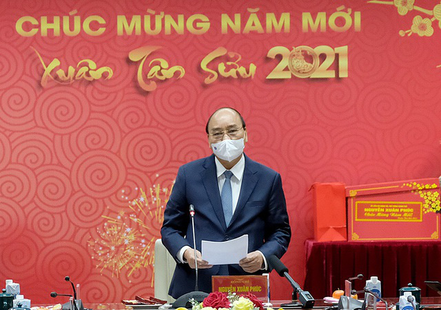 Thủ tướng xúc động, trân quý tinh thần hy sinh của các chiến sĩ áo trắng