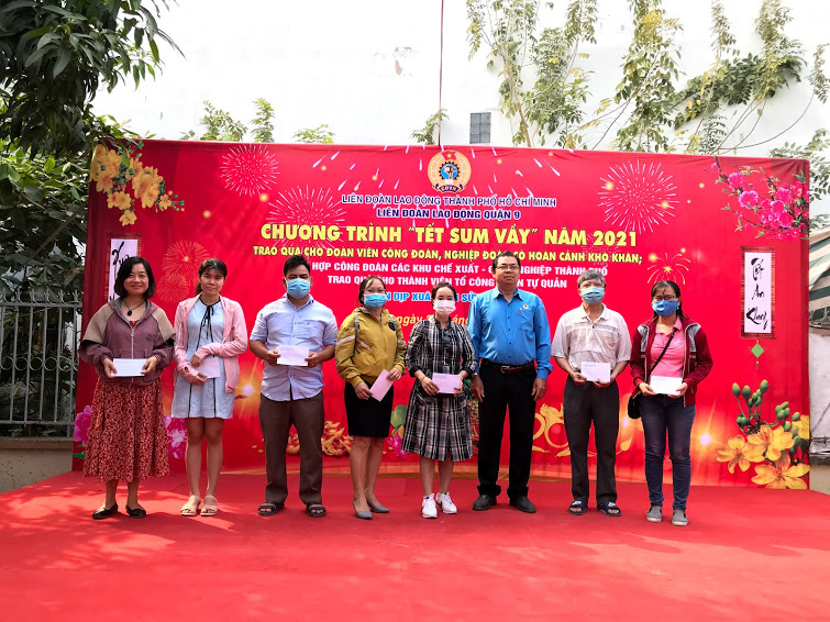 Lo cho c&ocirc;ng nh&acirc;n ở lại ăn Tết - Ảnh 5.