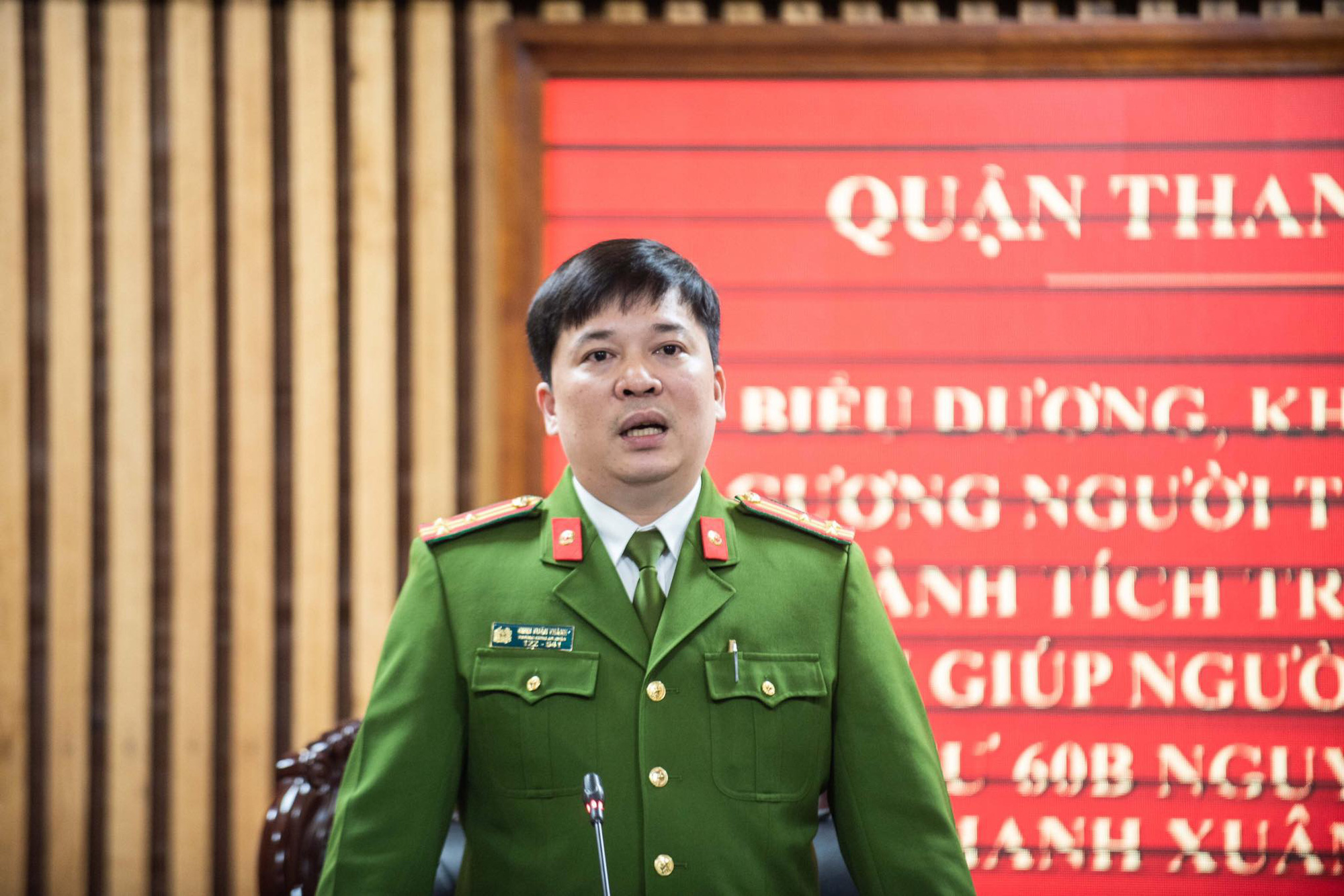 Công an thông tin chính thức vụ bé gái 3 tuổi rơi từ tầng 12A tòa nhà xuống - Ảnh 1.
