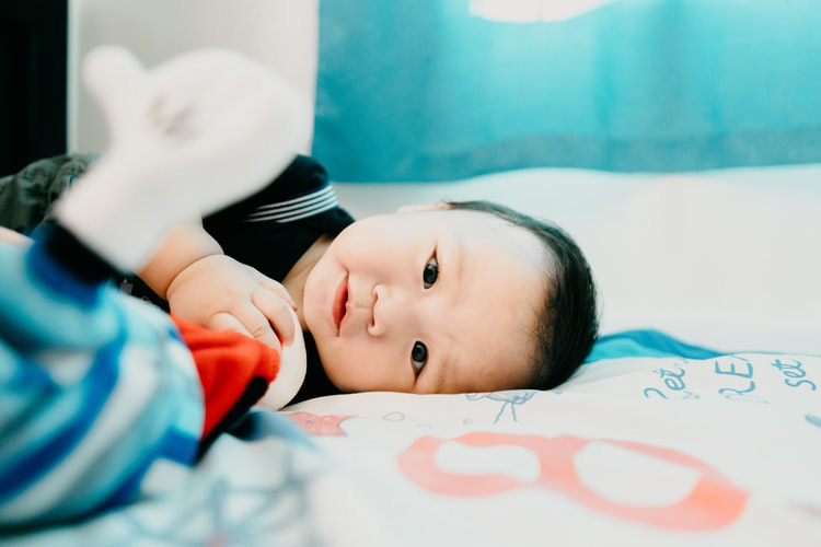 Chưa có con dâu mà phải nuôi cháu nội - Ảnh 2.