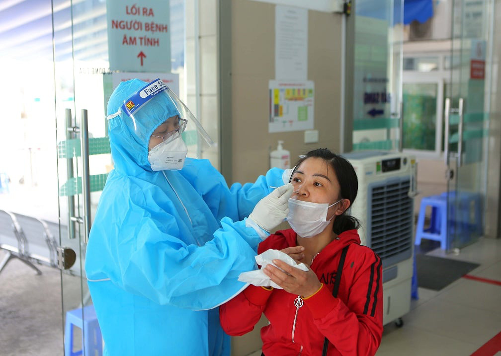 Chiều 10-3, 2 ca Covid-19 nhập cảnh ở TP HCM và Long An, 1 ca trong nước tại Hải Dương