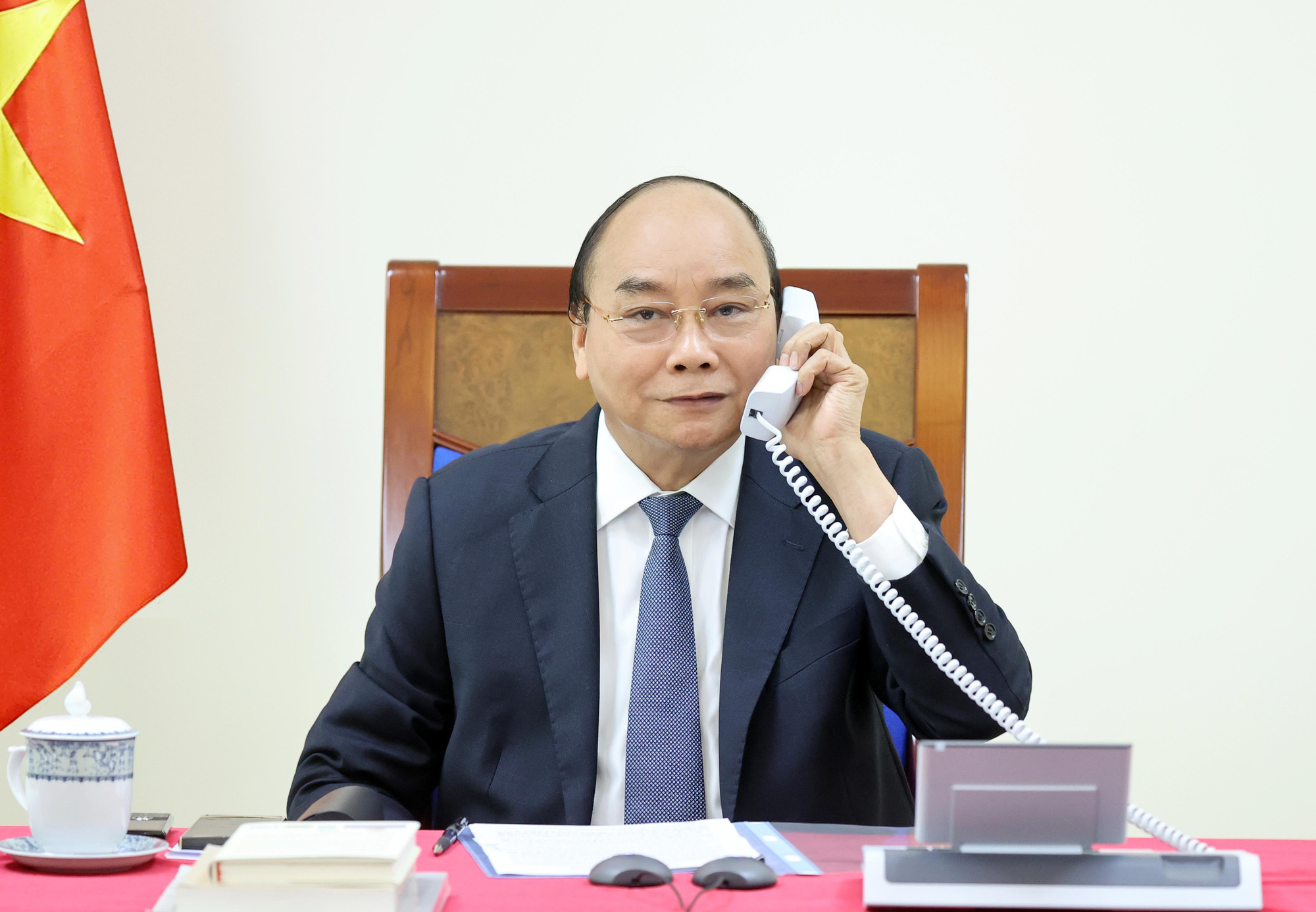 Hai Thủ tướng Việt Nam và Singapore  trao đổi về "bong bóng di chuyển hàng không"