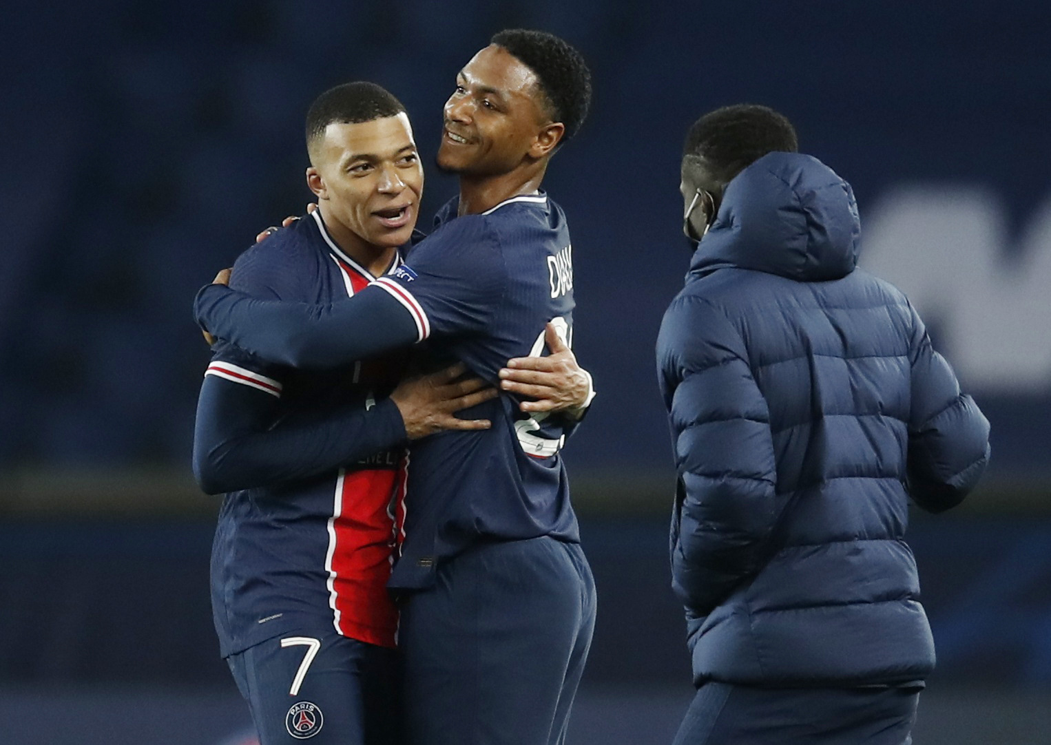 Huyền thoại Man United tin rằng Liverpool sẽ c&oacute; được ch&acirc;n s&uacute;t Mbappe - Ảnh 4.