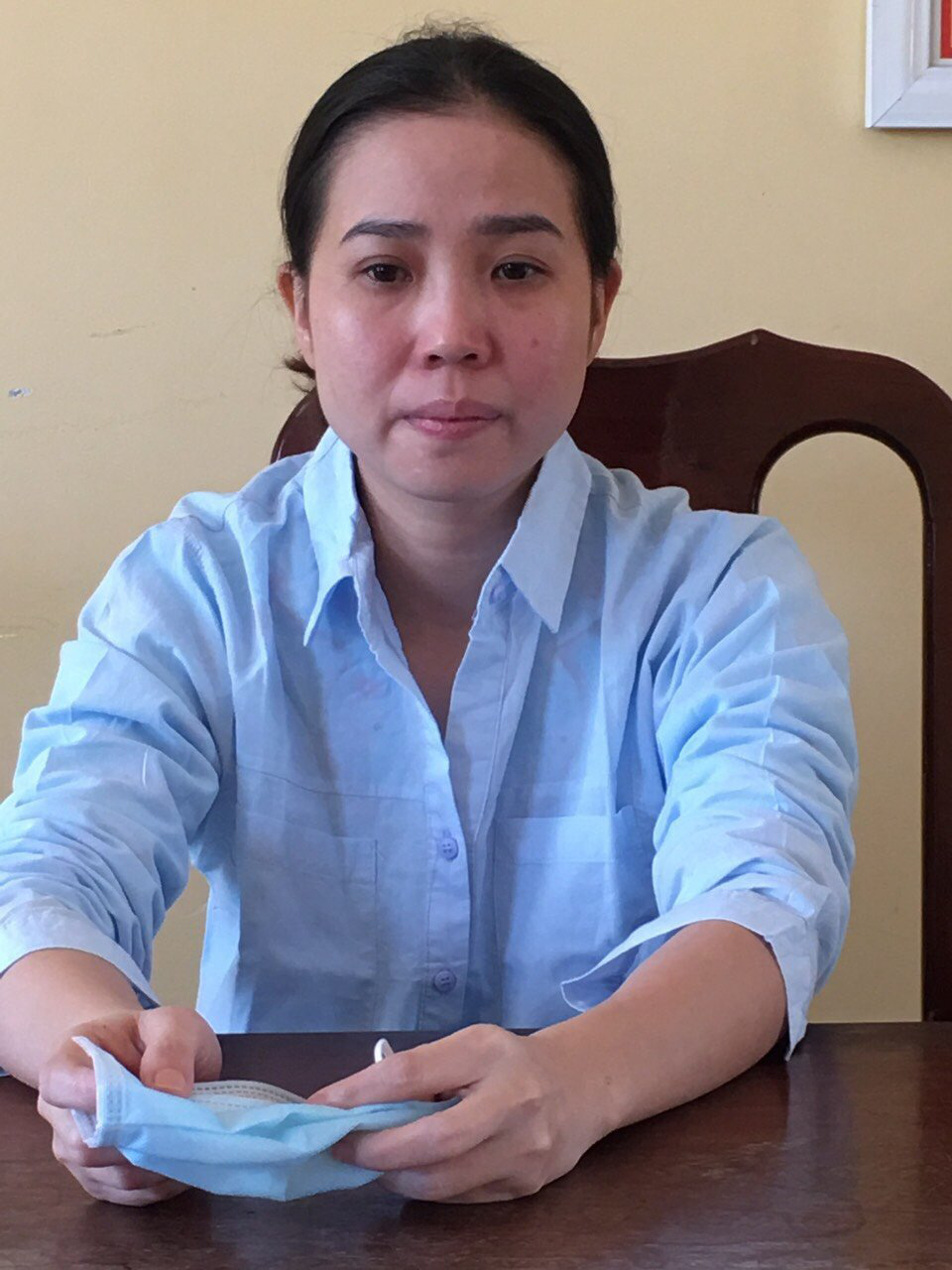 Nữ nh&acirc;n vi&ecirc;n t&iacute;n dụng d&ugrave;ng &ldquo;l&ograve;ng tin&rdquo; để đưa người đ&agrave;n &ocirc;ng v&agrave;o bẫy - Ảnh 1.