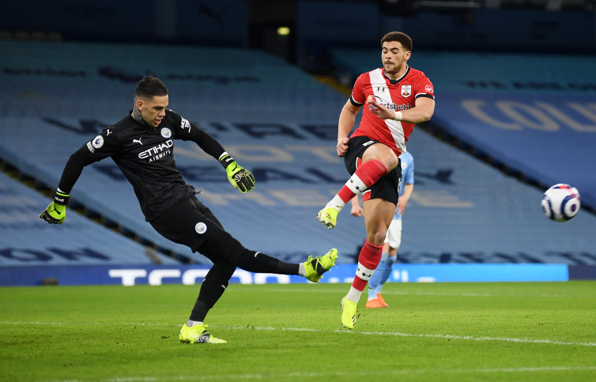 Bùng nổ Etihad, Man City dội mưa bàn thắng trước Southampton - Ảnh 5.