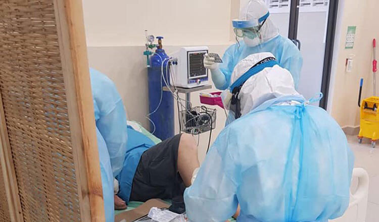 Covid-19: Campuchia có ca tử vong đầu tiên, xuất hiện ổ dịch mới ở Hồng Kông