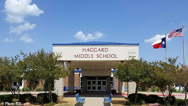 Cảnh s&aacute;t Texas điều tra vụ một học sinh bị bạo h&agrave;nh dữ dội, &eacute;p uống nước tiểu - Ảnh 3.