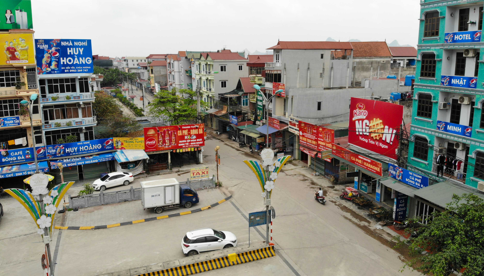 CLIP: Tiết lộ thu nhập của người dân ở chùa Hương khi mùa lễ hội đến - Ảnh 17.