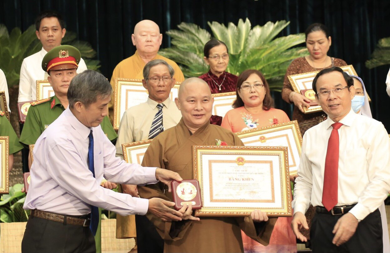 Chủ tịch Nguyễn Th&agrave;nh Phong mong muốn nghĩa t&igrave;nh trở th&agrave;nh thương hiệu của người d&acirc;n TP HCM - Ảnh 2.
