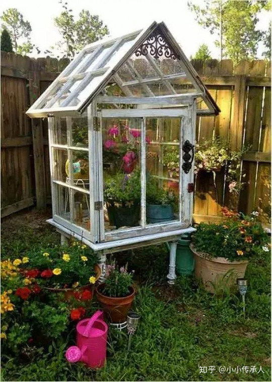 Sự tiện dụng và quyến rũ của những khung cửa sổ cũ - Ảnh 7. Sự tiện dụng và quyến rũ của những khung cửa sổ cũ - Ảnh 7.