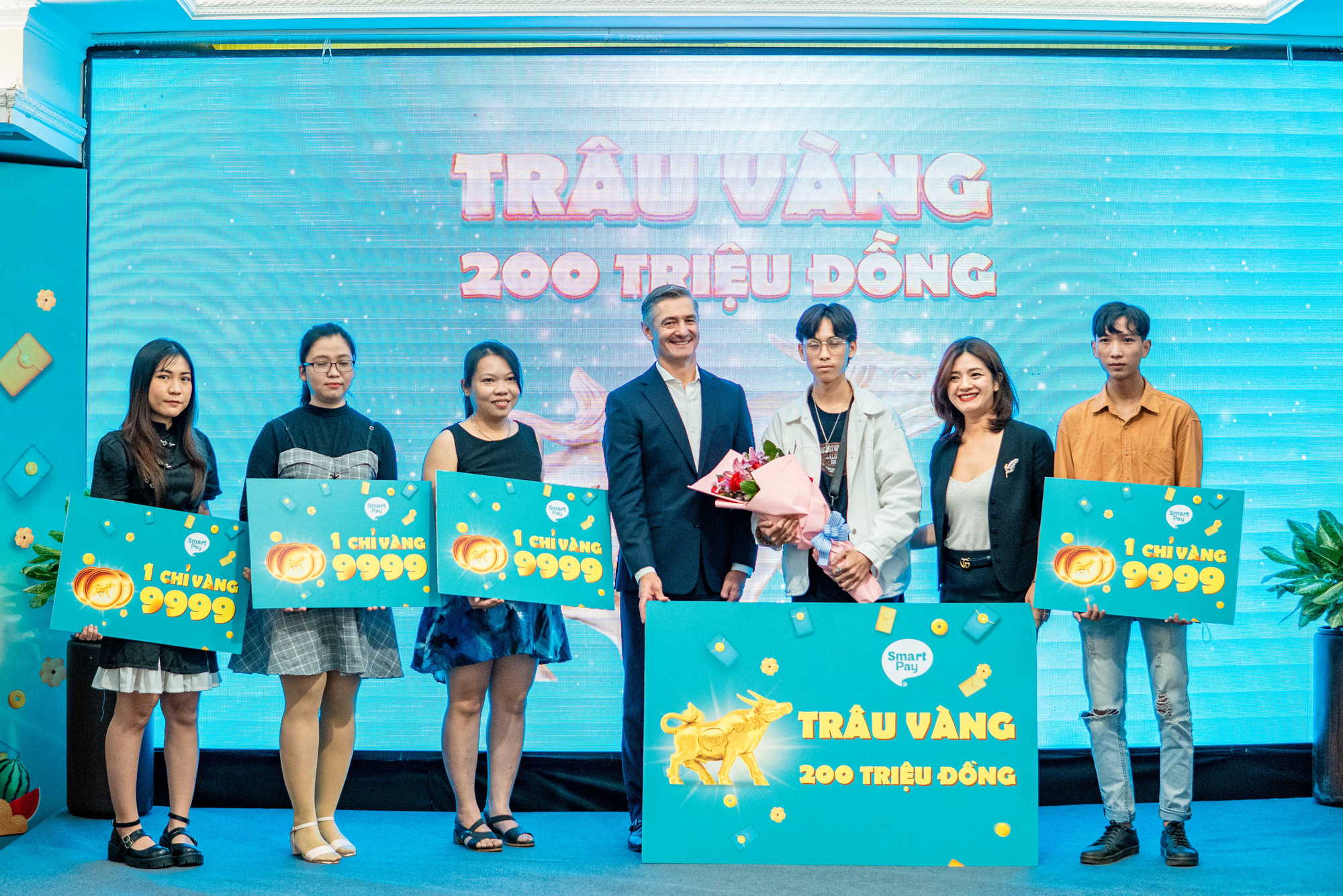 Ví điện tử SmartPay trao gần 700.000 giải thưởng với Đại tiệc lì xì SmartPay - Ảnh 1.