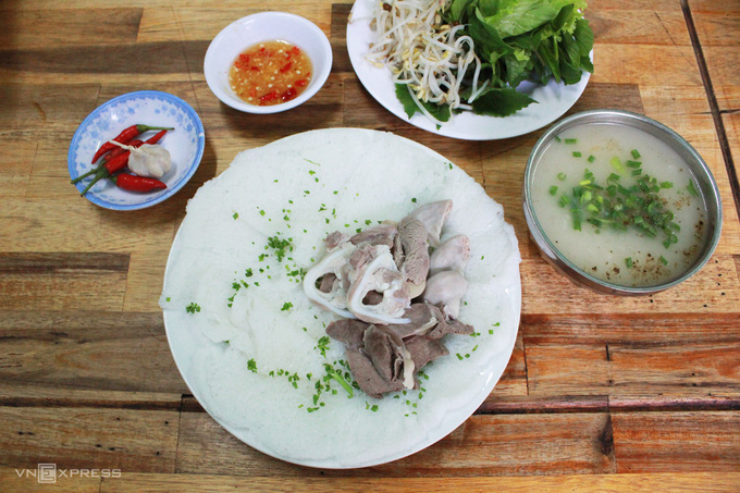 6 món ăn không thể bỏ lỡ khi đến Quy Nhơn