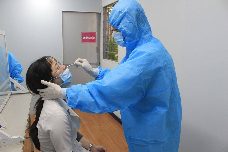 Hết cách ly tập trung, nữ công nhân được phát hiện dương tính SARS-CoV-2 trong lần xét nghiệm thứ 9
