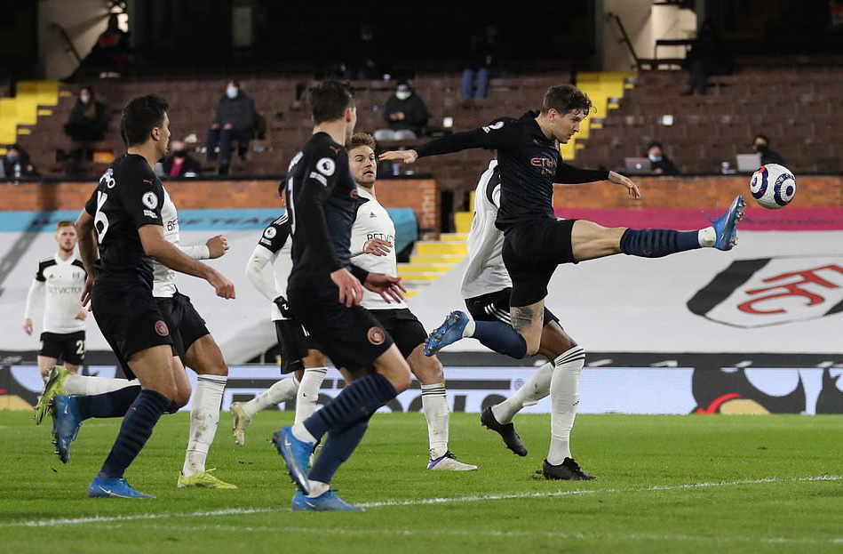 Ngoại hạng Anh: Man City đ&egrave; bẹp Fulham - Ảnh 3.
