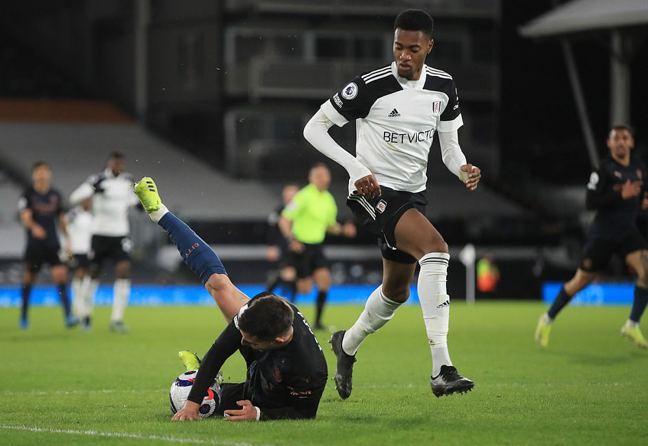Ngoại hạng Anh: Man City đ&egrave; bẹp Fulham - Ảnh 6.