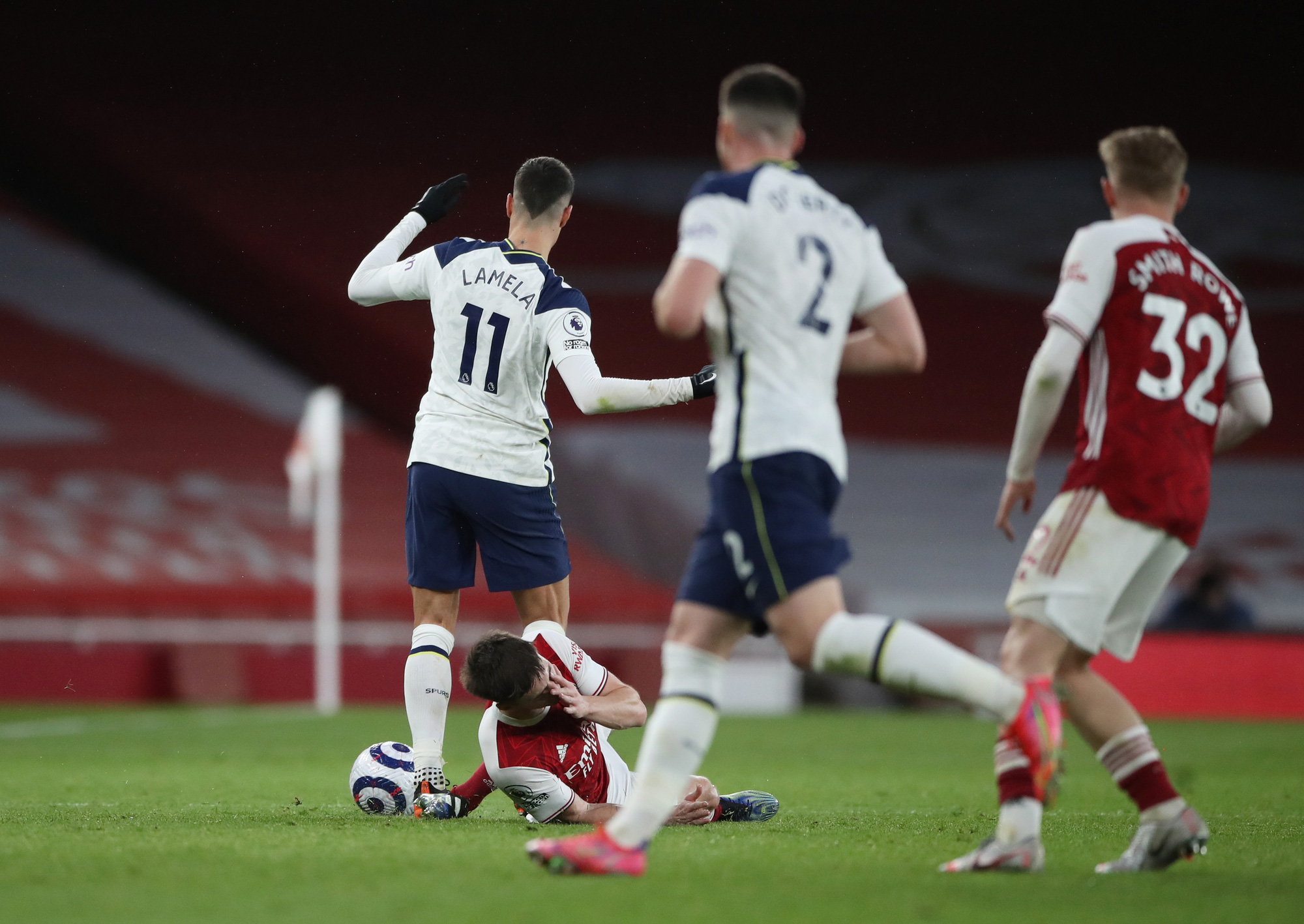 Nghiệt ng&atilde; phạt đền v&agrave; thẻ đỏ, Tottenham thua đau Arsenal trận derby - Ảnh 6.