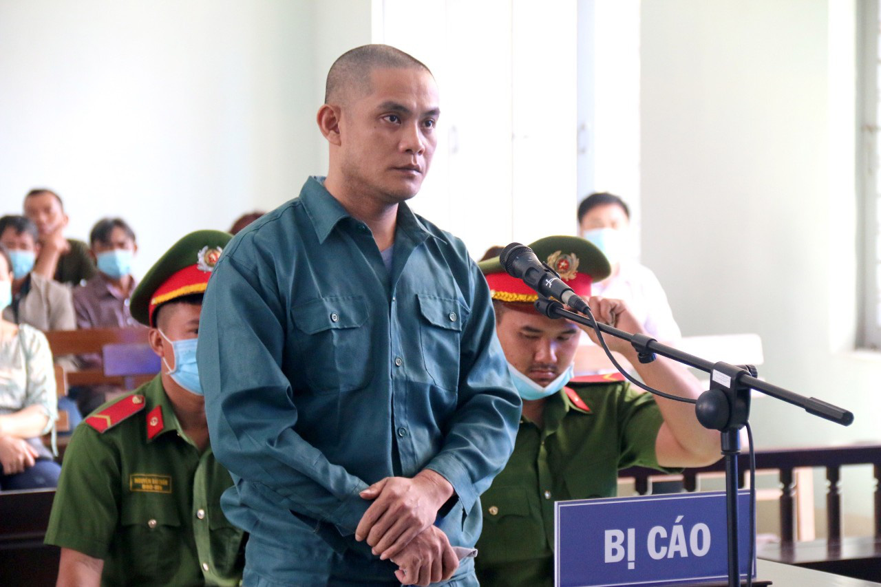 Tuyên án kẻ dùng búa sát hại hai chị em quán nước ở Bình Thuận