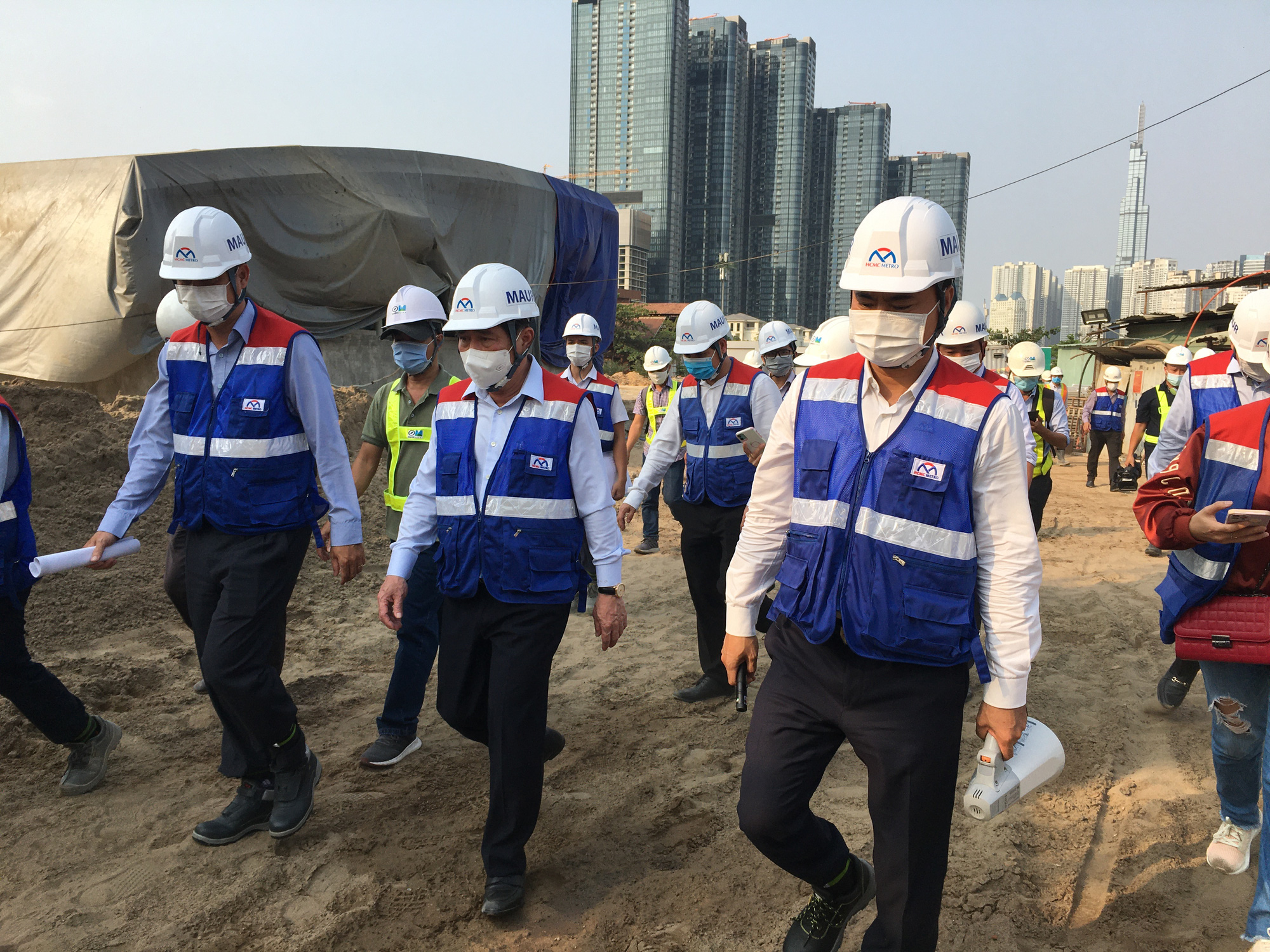 Chủ tịch Nguyễn Thành Phong thị sát nhà ga Ba Son