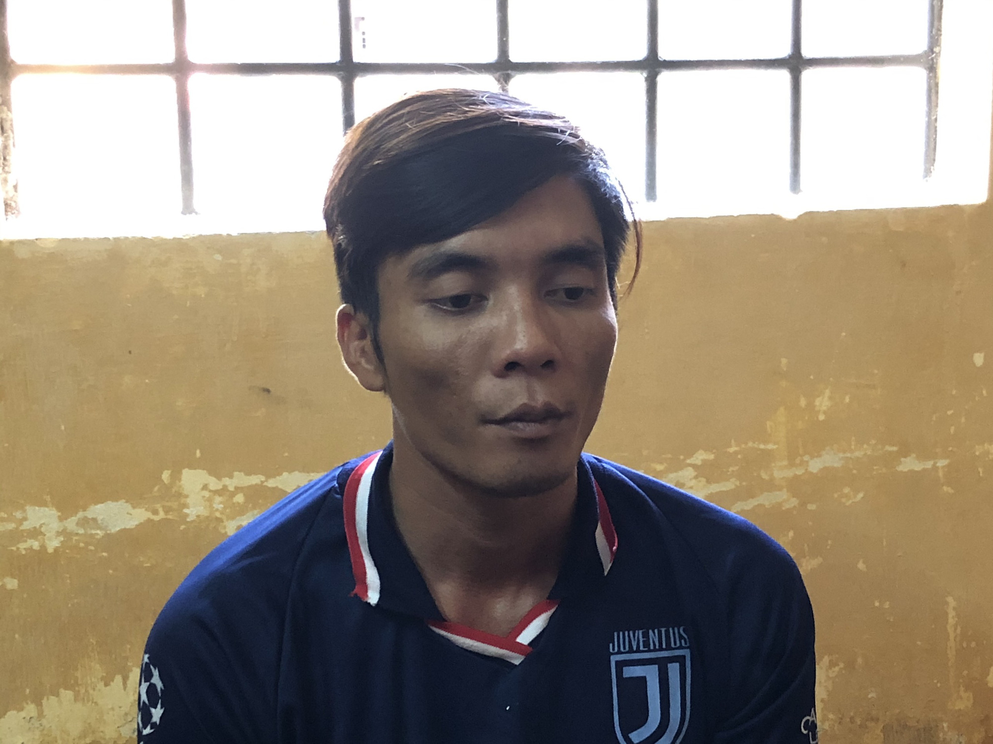 CLIP: "Ngáo đá", gã đàn ông đâm chết người trên ôtô đang chạy