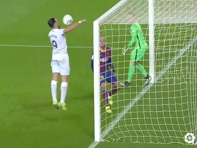 Messi và Griezmann tạo siêu phẩm, Barcelona vùi dập đội chót bảng Huesca - Ảnh 6.