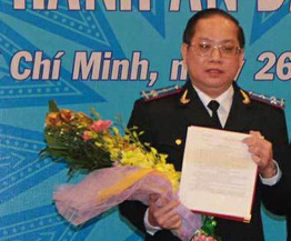 Giáng chức Cục trưởng Cục Thi hành án dân sự TP HCM