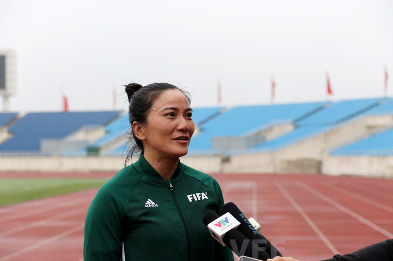 Thể lực vượt trội, 2 nữ trợ l&yacute; trọng t&agrave;i c&oacute; cơ hội điều h&agrave;nh Giải Hạng nhất quốc gia - Ảnh 3.