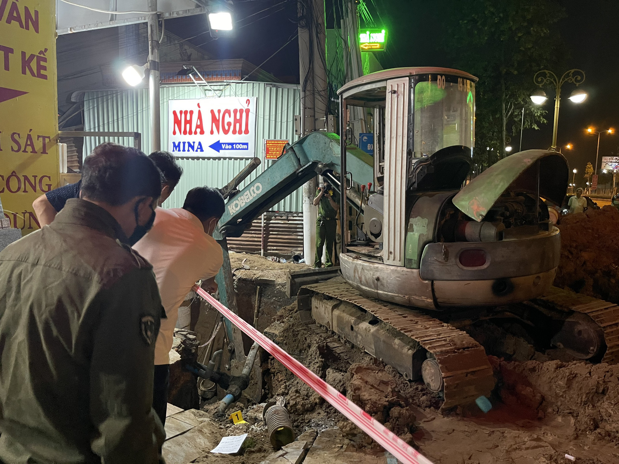 Tai nạn lao động thương t&acirc;m ở B&igrave;nh Dương, 2 người thương vong - Ảnh 1.