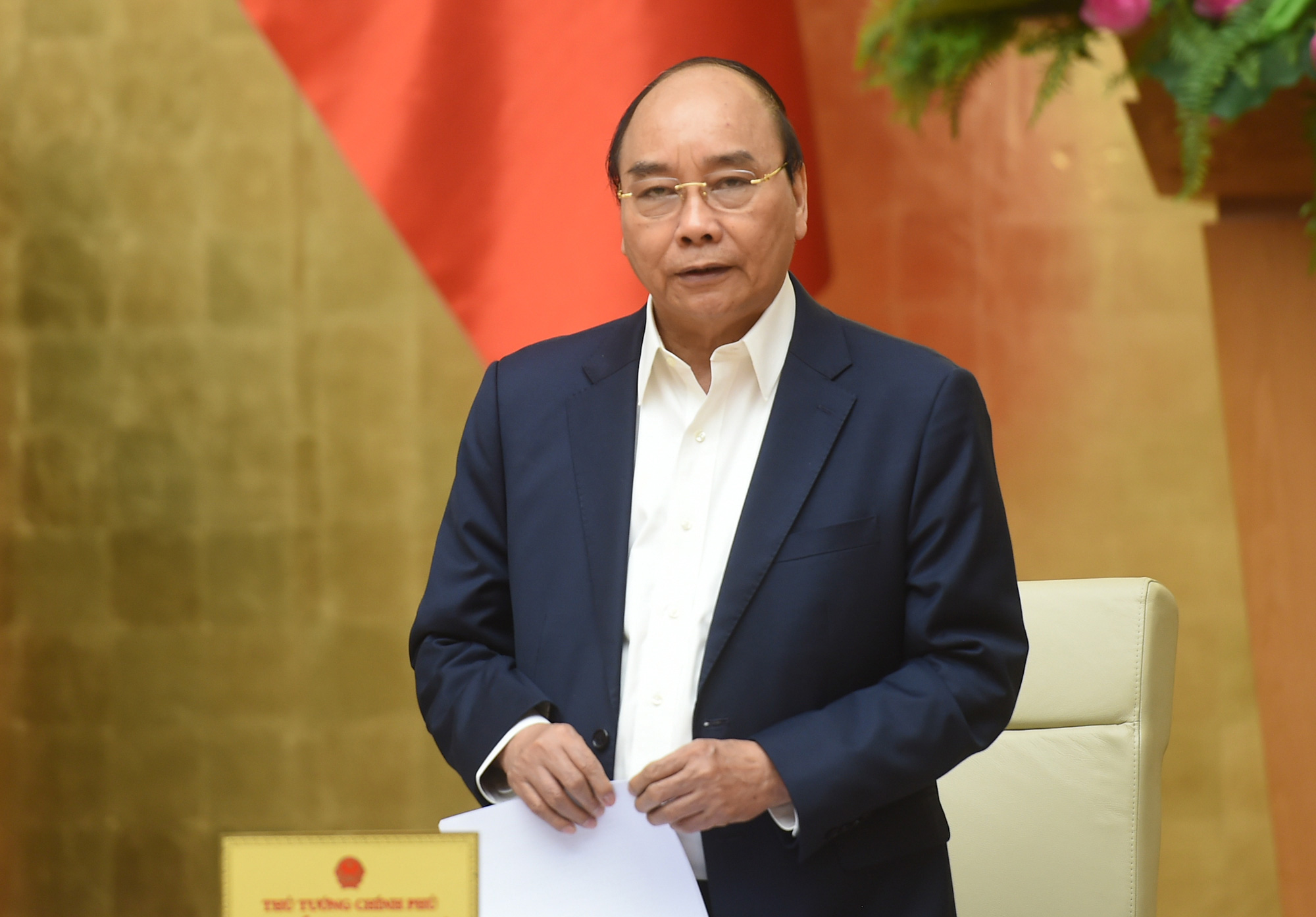 Thủ tướng yêu cầu nghiên cứu "hộ chiếu vắc-xin", mở lại đường bay quốc tế
