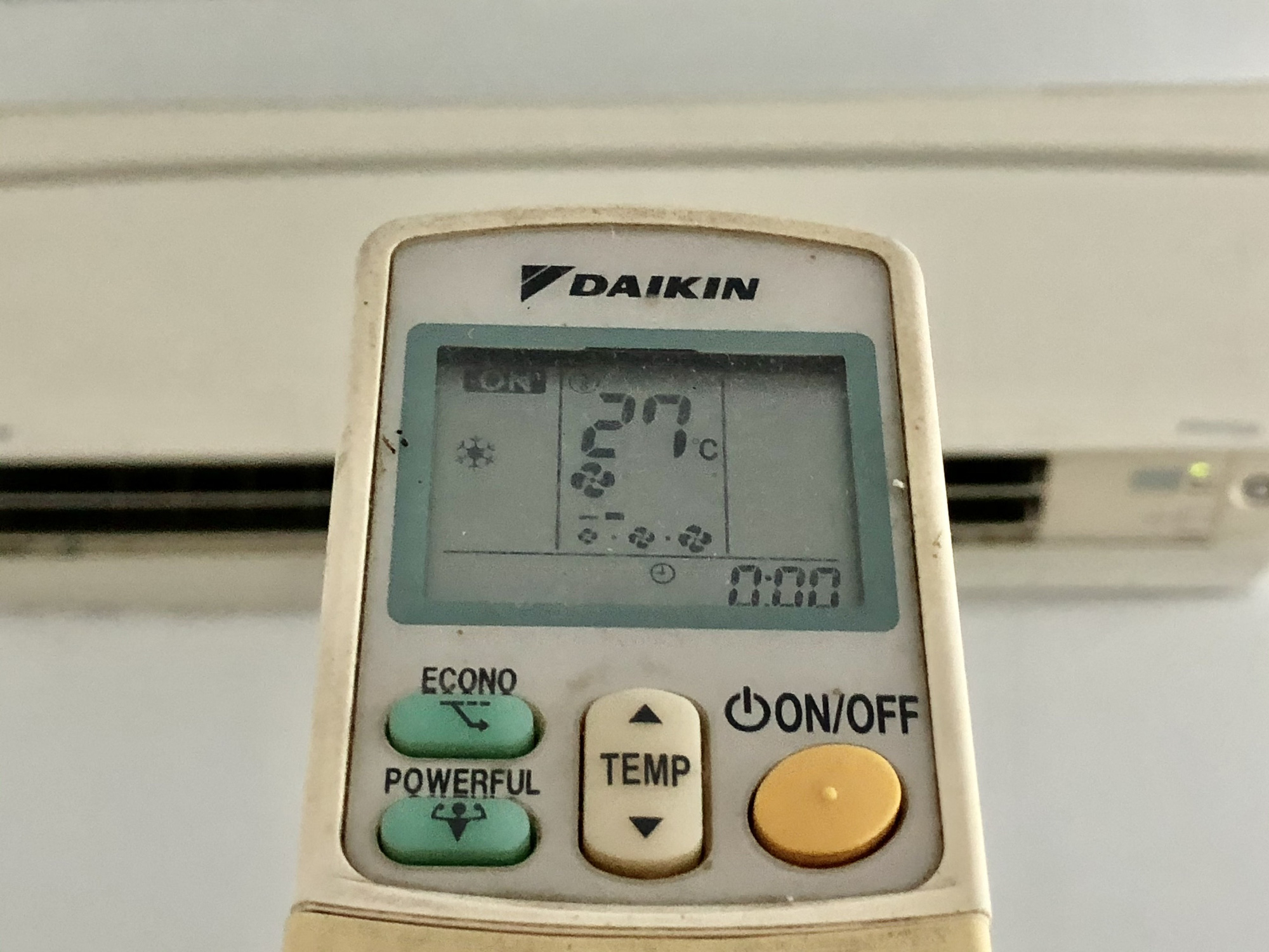 Ngành điện TP HCM chỉ cách tiết kiệm điện trong mùa khô, theo dõi hóa đơn