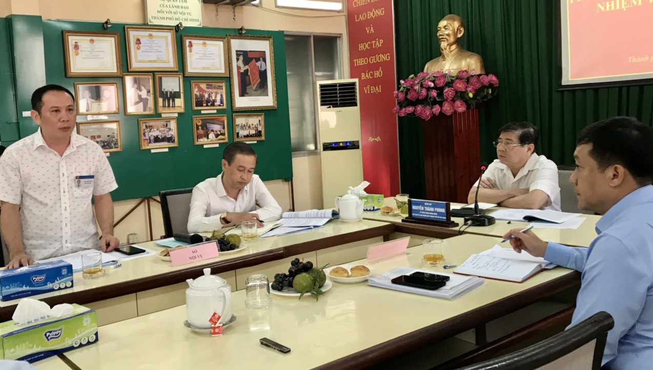 Chủ tịch Nguyễn Th&agrave;nh Phong: T&ocirc;i rất buồn mỗi khi c&aacute;n bộ nộp đơn xin nghỉ - Ảnh 1.