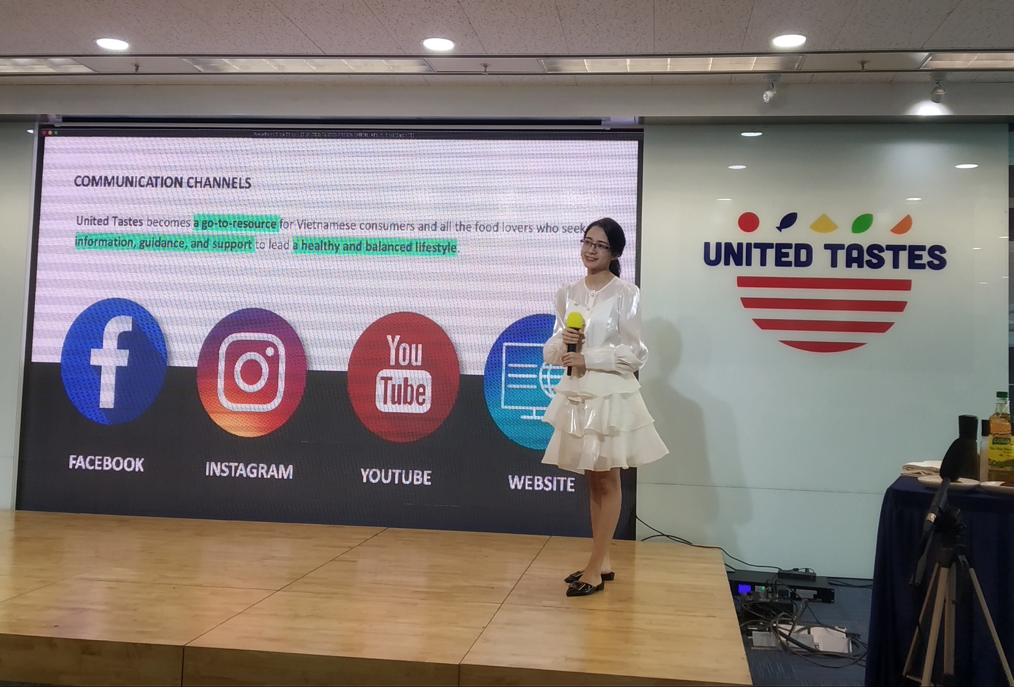 Sản phẩm nông nghiệp Mỹ đến gần người Việt qua Facebook, Youtube…