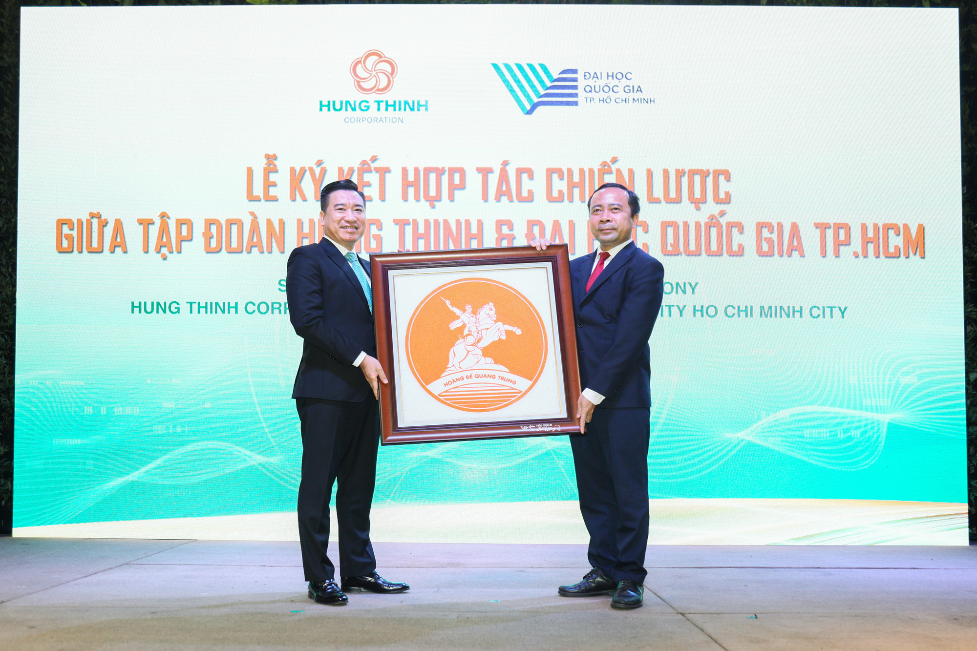 Tập đo&agrave;n Hưng Thịnh v&agrave; Đại học Quốc gia TP HCM k&yacute; kết hợp t&aacute;c chiến lược - Ảnh 5.