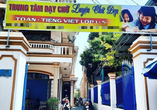 X&ocirc;n xao video c&ocirc; gi&aacute;o d&ugrave;ng thước li&ecirc;n tiếp đ&aacute;nh học sinh - Ảnh 2.
