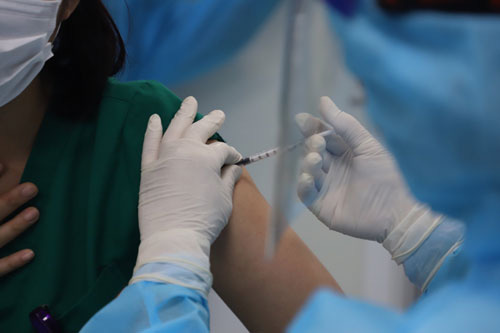 Kích hoạt "hộ chiếu vắc-xin" Covid-19
