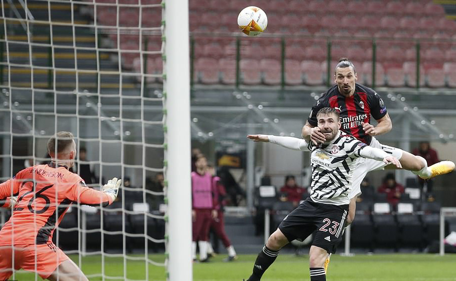 Pogba ch&oacute;i s&aacute;ng, Man United nghẹt thở v&agrave;o tứ kết Europa League - Ảnh 6.