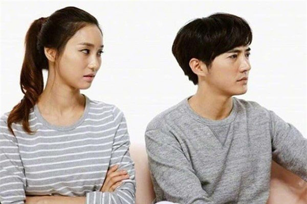 Ly h&ocirc;n 3 năm, vợ cũ b&aacute;o tin c&oacute; thai khiến t&ocirc;i bối rối - Ảnh 1.