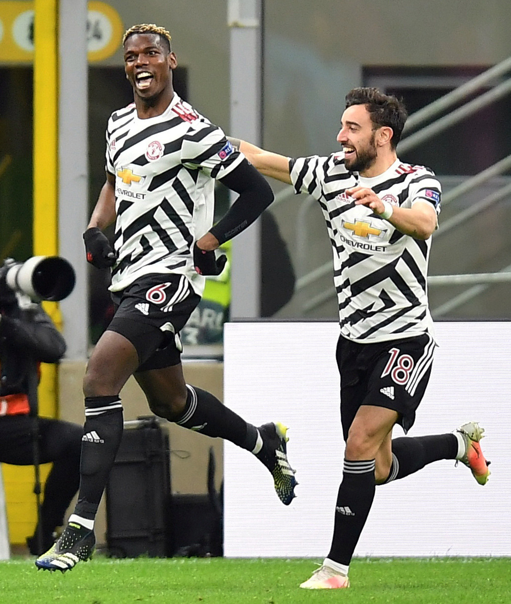 Pogba ch&oacute;i s&aacute;ng, Man United nghẹt thở v&agrave;o tứ kết Europa League - Ảnh 5.