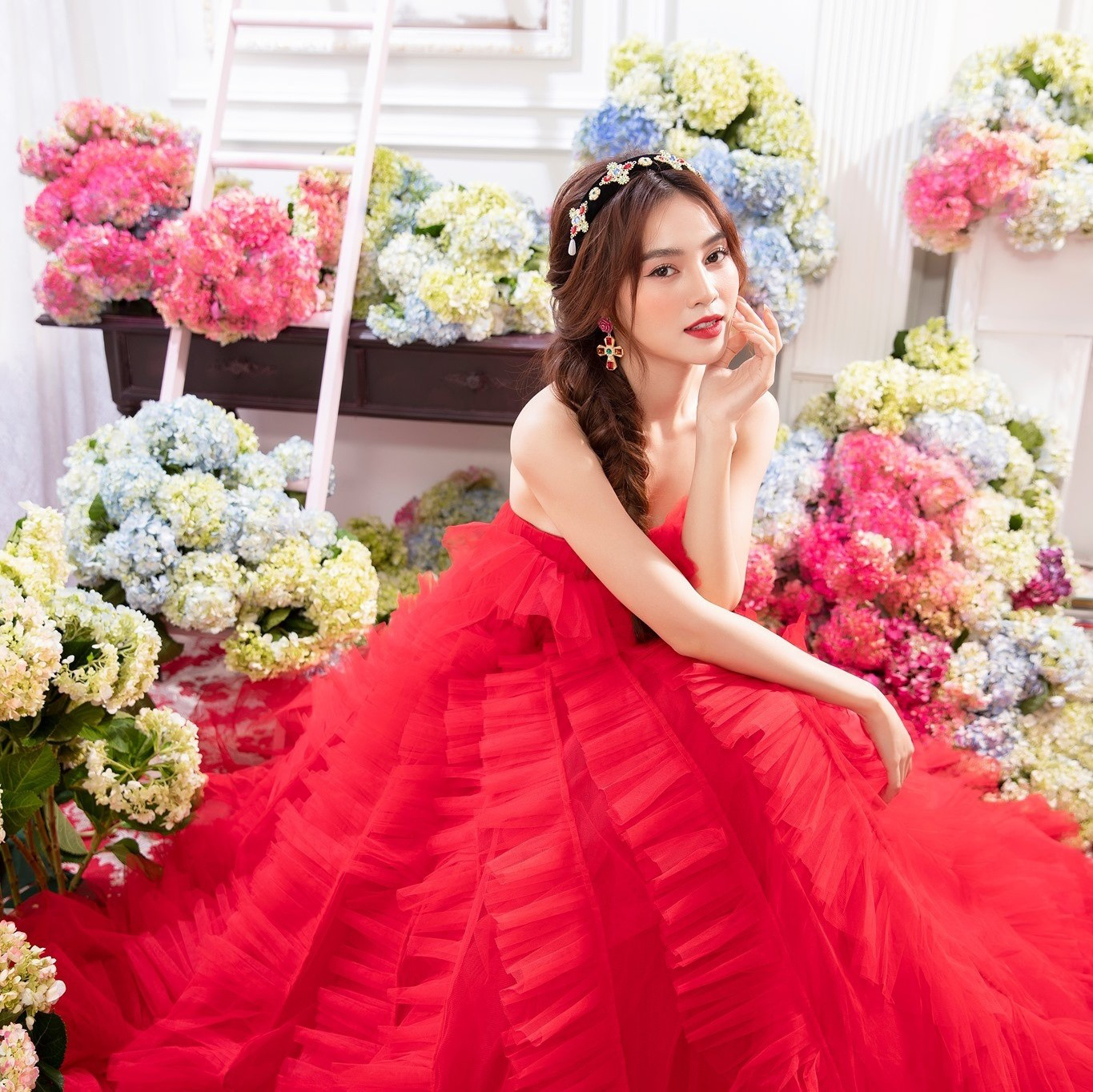Ninh Dương Lan Ngọc b&aacute;c bỏ nghi vấn lộ &ldquo;clip n&oacute;ng&rdquo; - Ảnh 1.