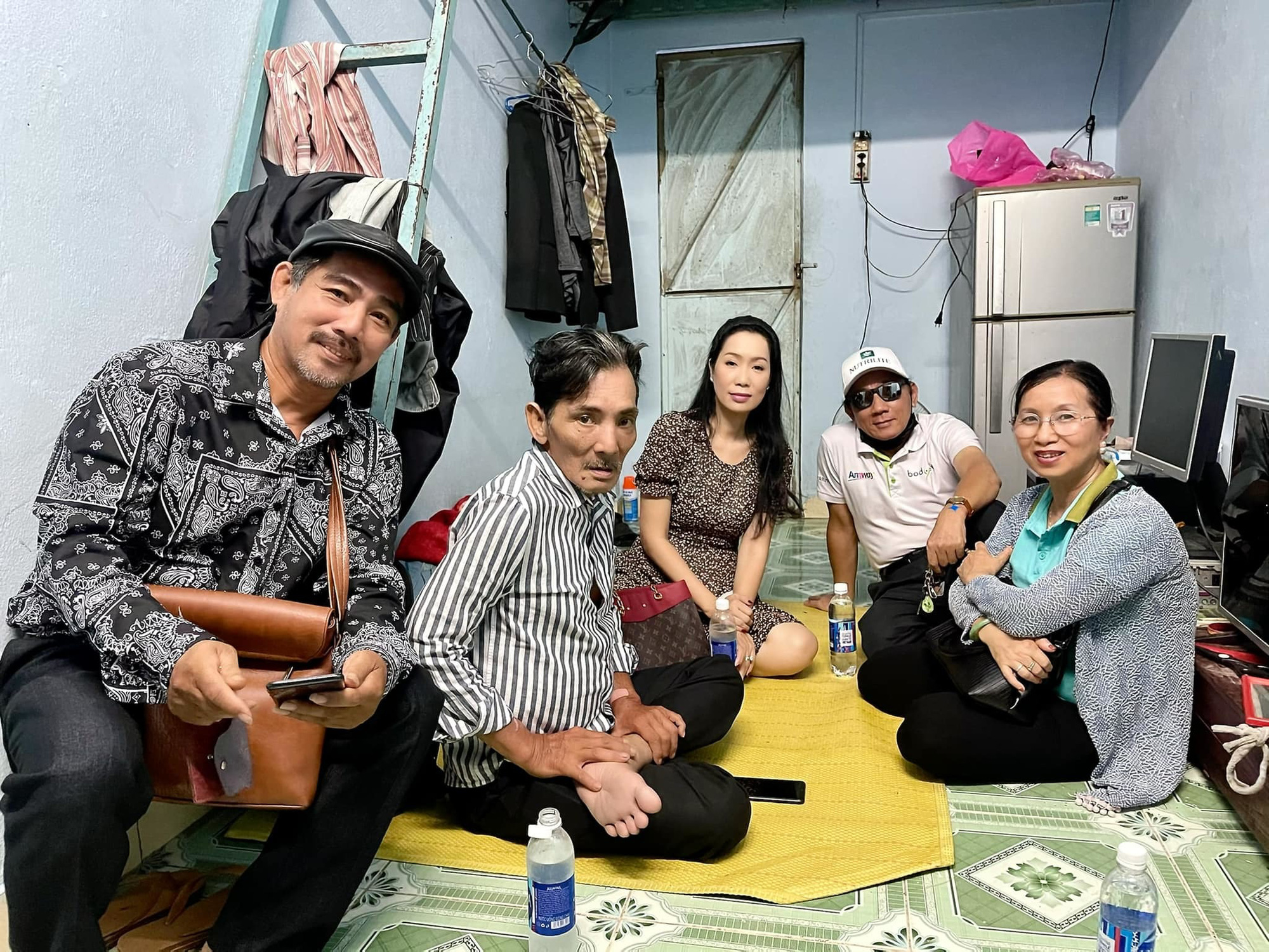 Sức khỏe diễn vi&ecirc;n Thương T&iacute;n tạm ổn nhưng căn ph&ograve;ng trọ của anh g&acirc;y nhiều x&oacute;t xa - Ảnh 1.