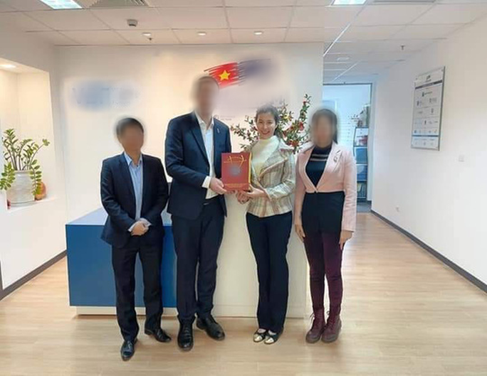 Bộ Nội vụ nói gì về việc bổ nhiệm con gái Bí thư làm Phó giám đốc Sở KH-ĐT Vĩnh Phúc? - Ảnh 1.