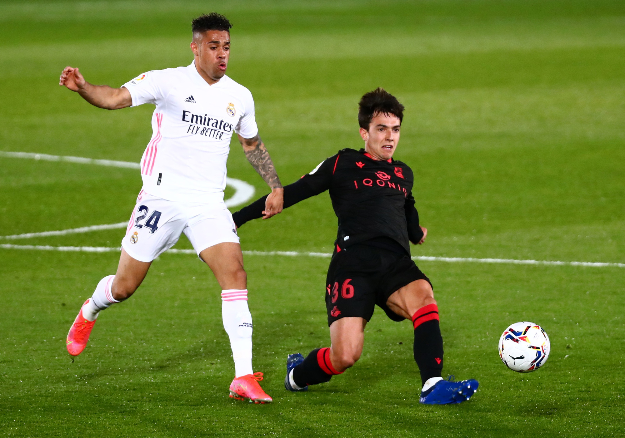 Hòa nghẹt thở phút 89 trên sân nhà, Real Madrid an phận Top 3 La Liga