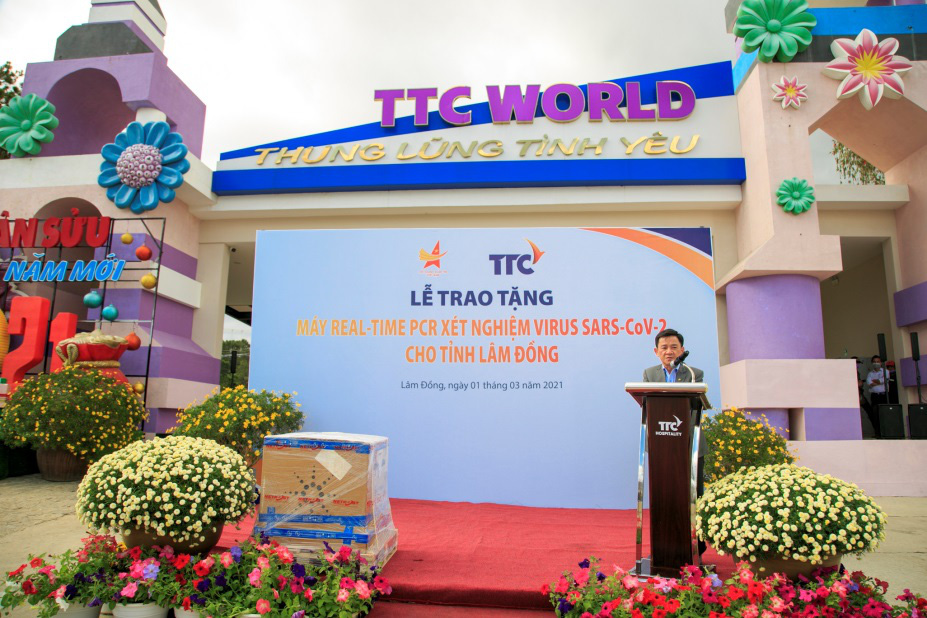 Hội Doanh nh&acirc;n trẻ Việt Nam v&agrave; Tập đo&agrave;n TTC tặng m&aacute;y Real-time PCR x&eacute;t nghiệm virus SARS-CoV-2 cho tỉnh L&acirc;m Đồng - Ảnh 2.