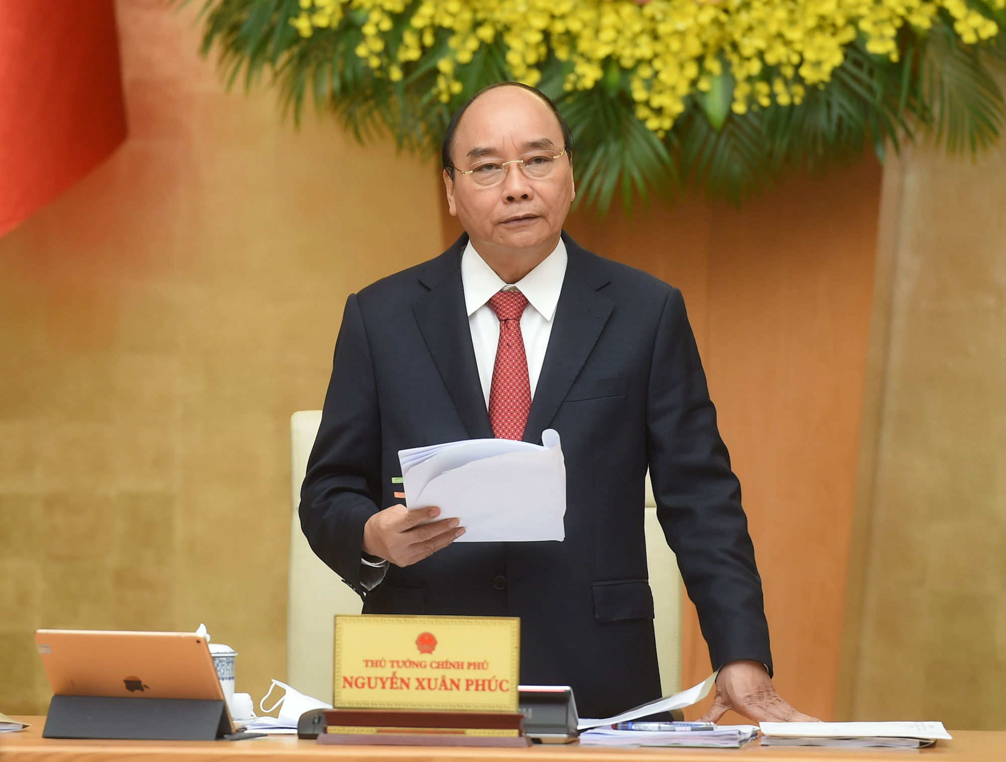 Thủ tướng: Tiêm vắc-xin Covid-19 ngay trong tuần này